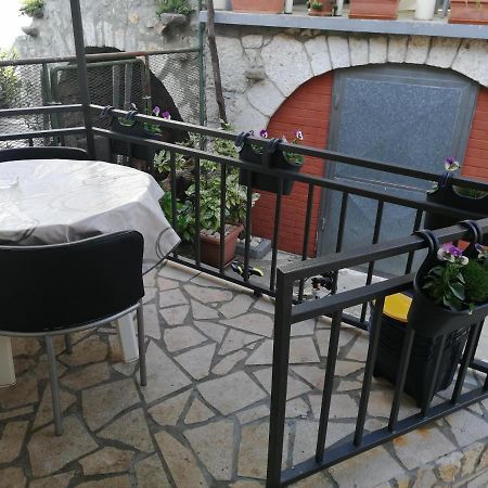 Centar Njivice Apartment ภายนอก รูปภาพ
